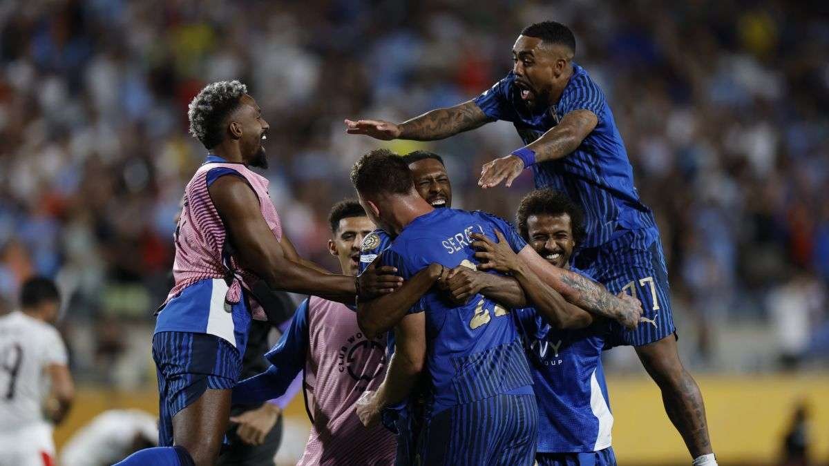 Batacazo doble en el Mundial de Clubes: Al-Hilal y Fluminense tumban al Manchester City y al Inter Batacazo doble en el Mundial de Clubes: Al-Hilal y Fluminense tumban al Manchester City y al Inter